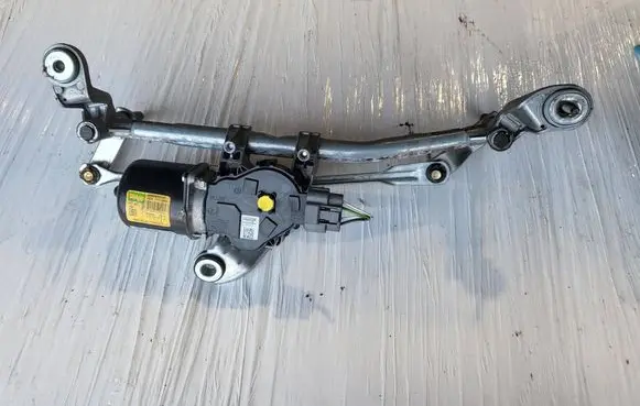 Front wiper linkage and motor