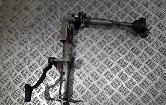 Toyota Avensis Verso Steering wheel axle