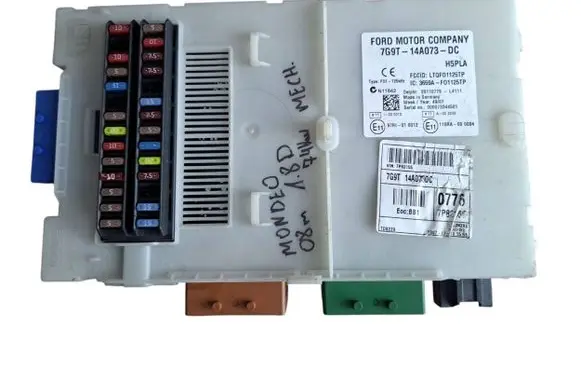 Ford Mondeo MK IV Fuse module 7G9T14A073DC