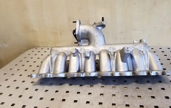 KIA Sorento Intake manifold