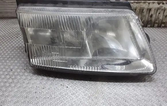 Volkswagen PASSAT B5 Headlight/headlamp