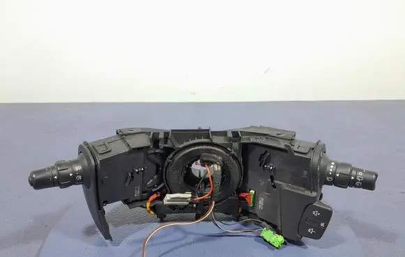 Renault Modus Other switches/knobs/shifts 8200245449