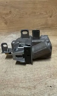 Volvo V50 Steering wheel lock P30776153