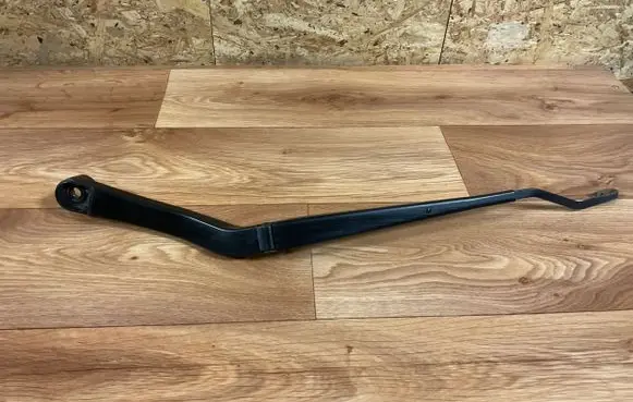 Opel Insignia A Front wiper blade arm 13227398