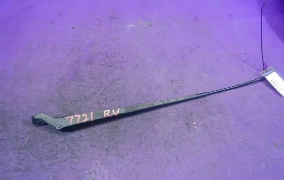 Citroen Xsara Picasso Front wiper blade arm
