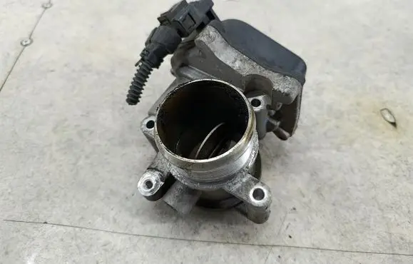Skoda Fabia Mk2 (5J) Throttle body valve 03L128063Q