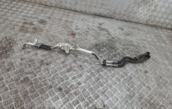BMW M4 F82 F83 Gearbox oil cooler pipe/hose 7592723