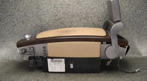 BMW 7 E65 E66 Armrest 22167210 MKDP7477201M B4216912201