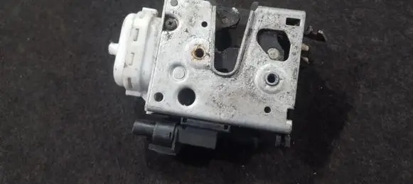 Audi A4 S4 B5 8D Front door lock