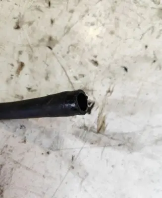 Ford Sierra Engine coolant pipe/hose