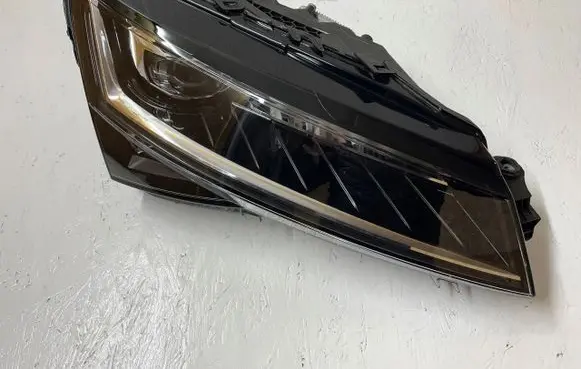 Skoda Superb B8 (3V) Headlight/headlamp 3V1941016D