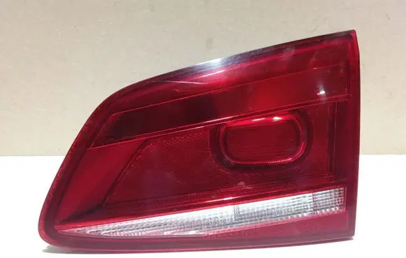 Volkswagen PASSAT B7 Tailgate rear/tail lights 3AF945094M