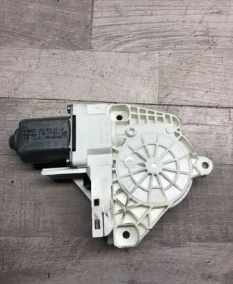 Audi A6 C7 Rear door window regulator motor 8K0959811A