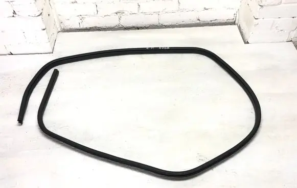 Ford Kuga II Rubber seal front door (on door) 