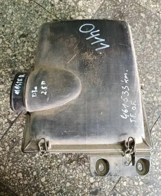 Renault Master II Air filter box