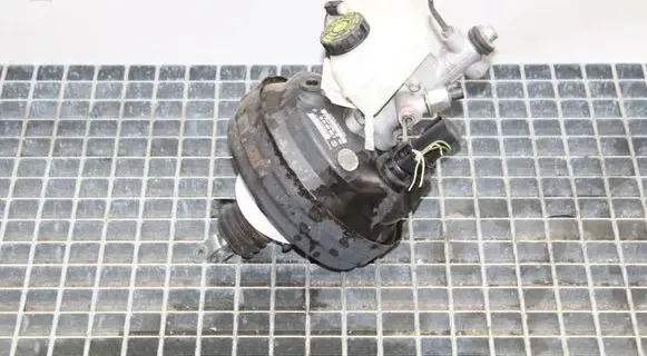 Mercedes-Benz CLK A209 C209 Brake booster A0054305030