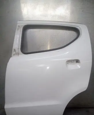 Suzuki Alto Rear door