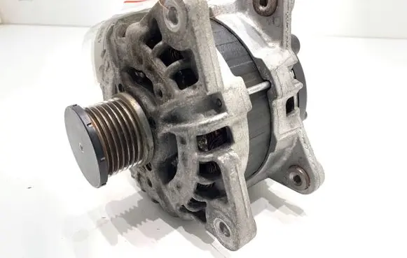Renault Megane IV Generator/alternator 231004BE0B-F