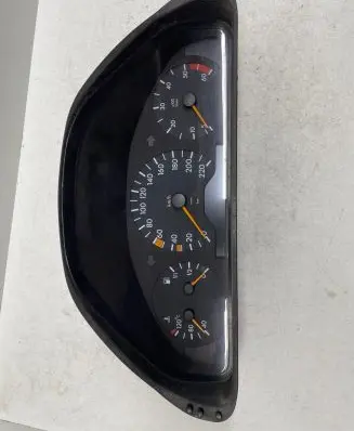 Mercedes-Benz E W210 Speedometer (instrument cluster) 87001345