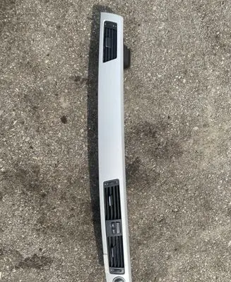 BMW 3 E90 E91 Dash center air vent grill 9130464903