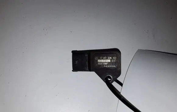 Opel Corsa D Exhaust gas pressure sensor 12575467