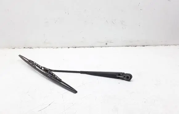 Mercedes-Benz 200 300 W123 Front wiper blade arm