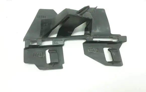 Volvo XC60 Front bumper mounting bracket 30796166