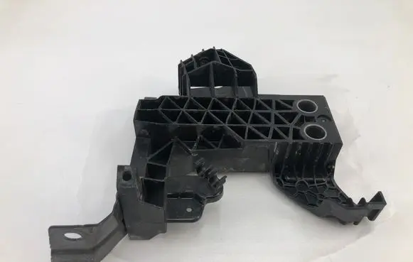 Mercedes-Benz E W214 Radiator support slam panel bracket A2146201300