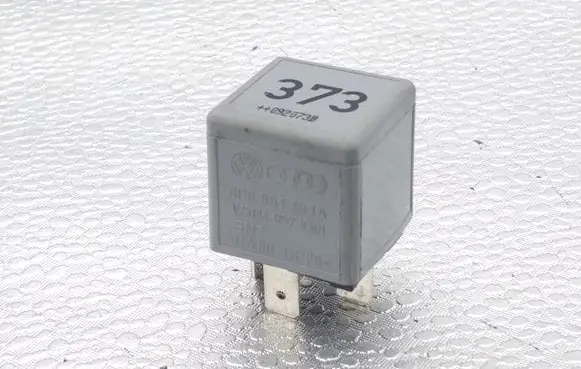 Audi A6 S6 C6 4F Other relay 8D0951253A