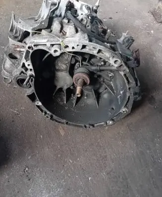 Renault Megane II Manual 6 speed gearbox 7701717853 ND0008