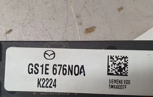 Mazda 6 Aerial antenna amplifier GS1E676N0A