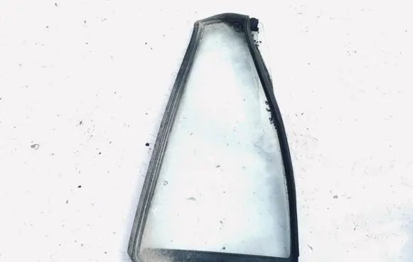 Mazda Premacy Rear vent window glass 