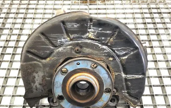 Volkswagen PASSAT B6 Front wheel hub spindle knuckle