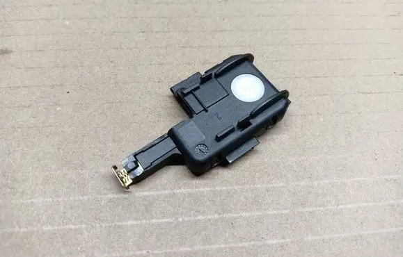 Audi A4 S4 B8 8K Air quality sensor 8K0907658E