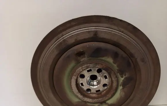Volvo S60 Crankshaft pulley 31401194 P31401194