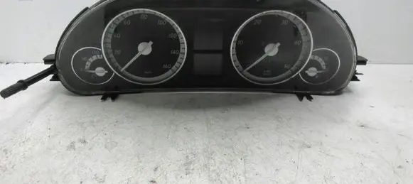 Mercedes-Benz C W203 Speedometer (instrument cluster) A2035404248