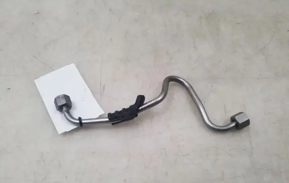 BMW 5 F10 F11 Fuel injector supply line/pipe 
