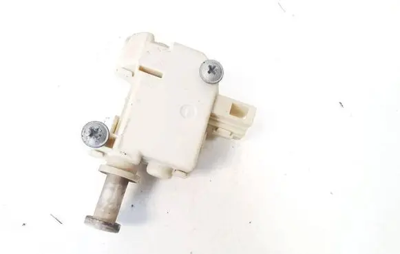 Volkswagen Golf V Central locking motor 1k6810773 d2268-3b0959782a
