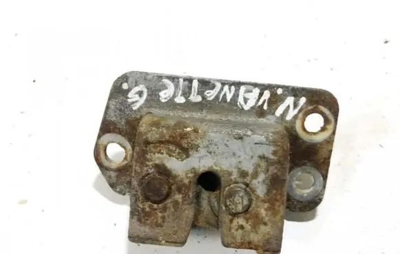 Nissan Vanette Tailgate/trunk/boot lock/catch/latch
