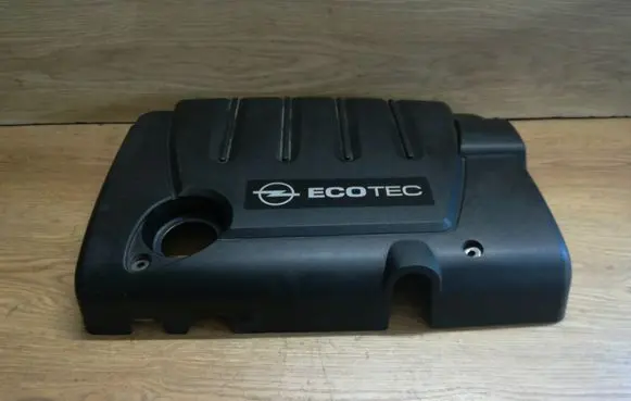 Opel Zafira B Engine cover (trim) 55558383 55558384