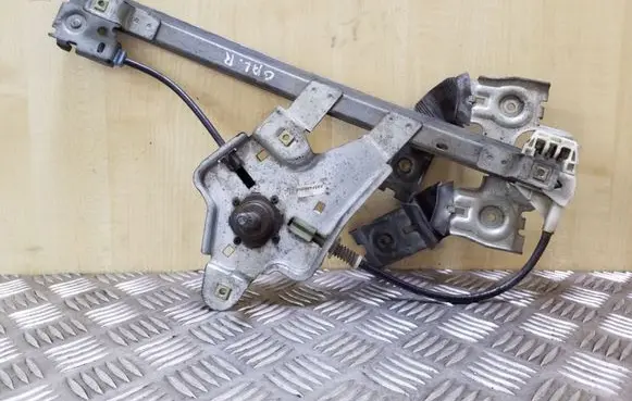 Rear door manual window regulator