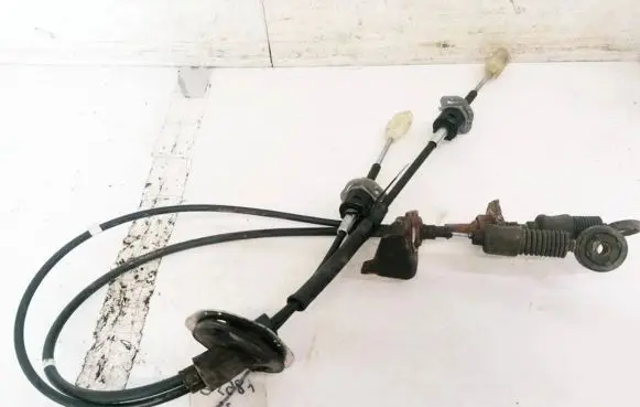 Gear shift cable linkage
