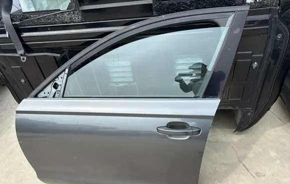 Audi A6 C7 Front door