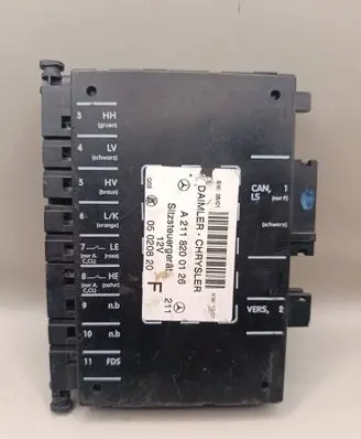 Mercedes-Benz E W211 Seat control module A2118200126 05020820