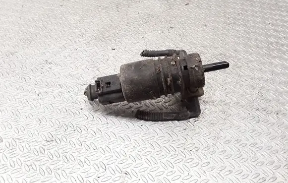 Audi A3 S3 8P Windscreen/windshield washer pump