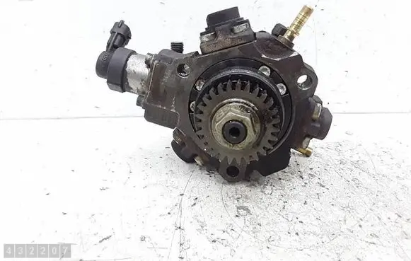 Nissan Qashqai Fuel injection high pressure pump 0445010170