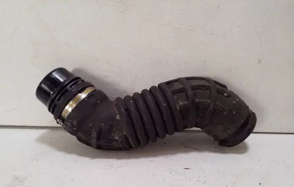 Maserati Ghibli Intercooler hose/pipe 670003848