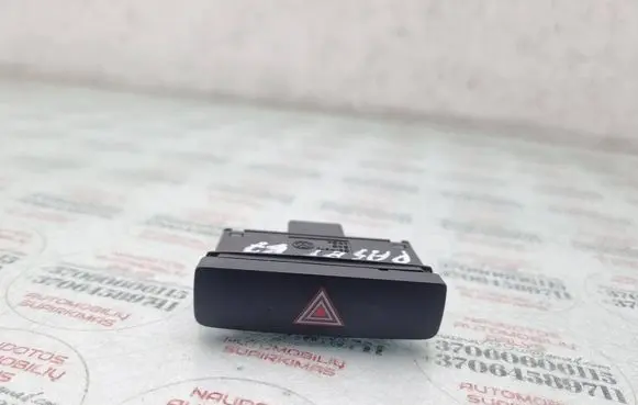 Volkswagen PASSAT B7 Hazard light switch 3AA953509