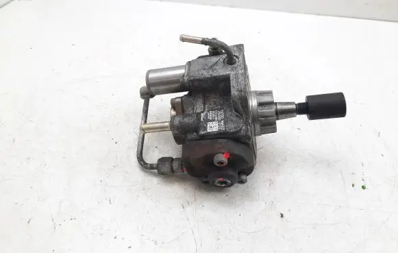 Nissan X-Trail T30 In-tank fuel pump 16700AW403 2940000123