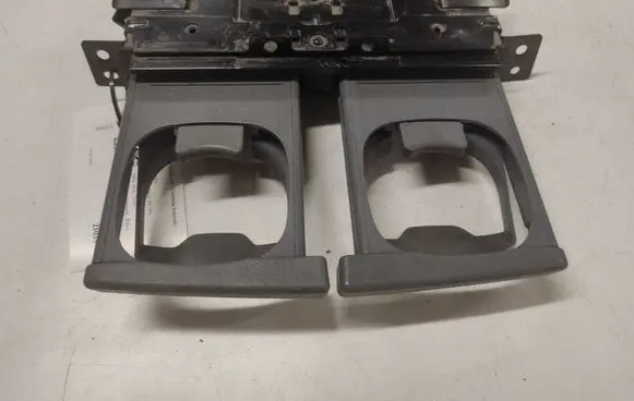 Toyota Avensis Verso Cup holder front 5562944020
